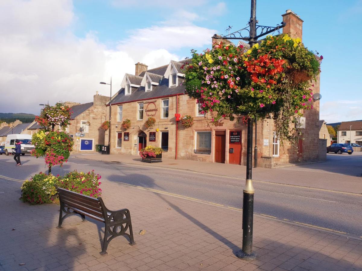 Commercial Hotel Alness Exterior photo